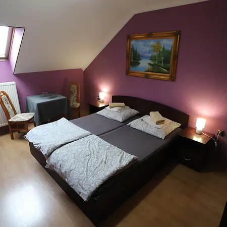 Adampol Inn Strumien