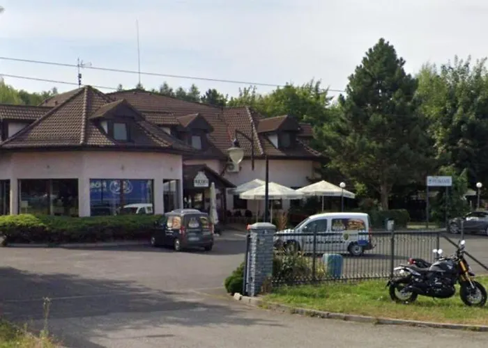 Han/Misafirhane Adampol *