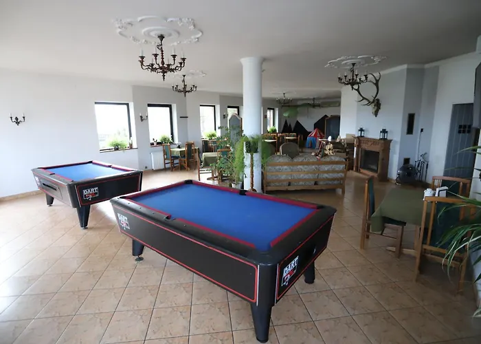 Adampol Han/Misafirhane *