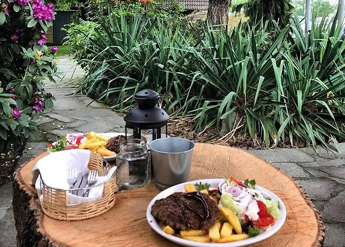 Han/Misafirhane Adampol *